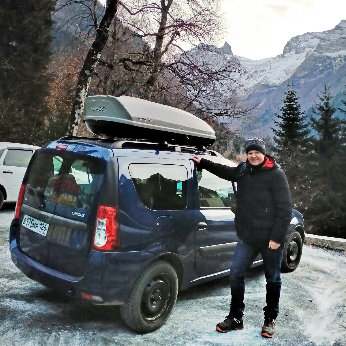 В кадре наш любимый Домбай.