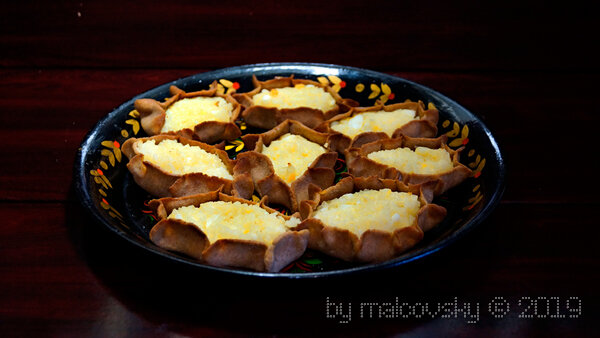 Карельские калитки с рисом и яйцом