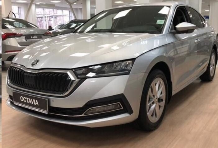 Продажи Skoda Octavia четвертого поколения стартовали в России осенью 2020 года.