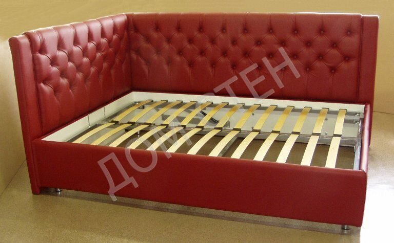 Детский диванчик в технике капитоне