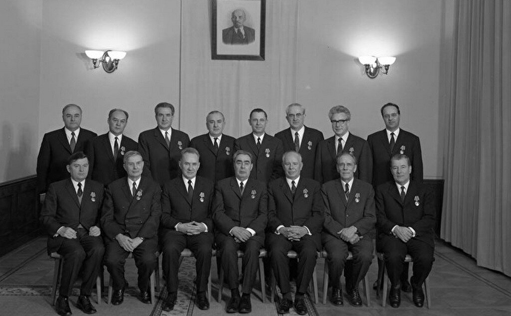 Фото из открытых источников: https://ic.pics.livejournal.com/bor_odin/31022566/1372053/1372053_original.jpg