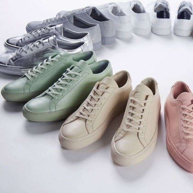 Закрытые современные варианты весенне-летней обуви