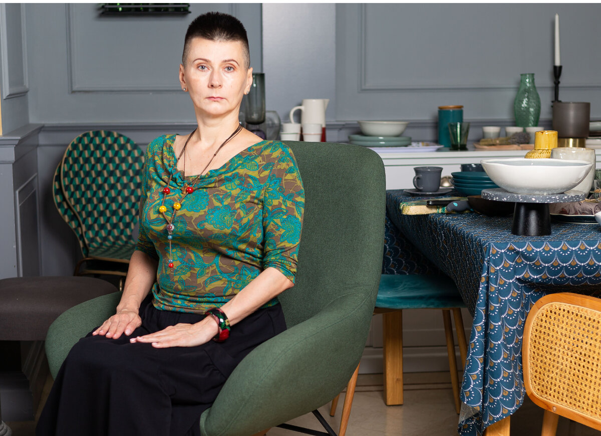 Специально для этой публикации. В образе Людмилы наша Наталя Шумак. Фото: Ангела Толстова ( Pushba). Макияж: Елизавета Вольнова. Локация съемки предоставлена: zen.yandex.ru/laredoute