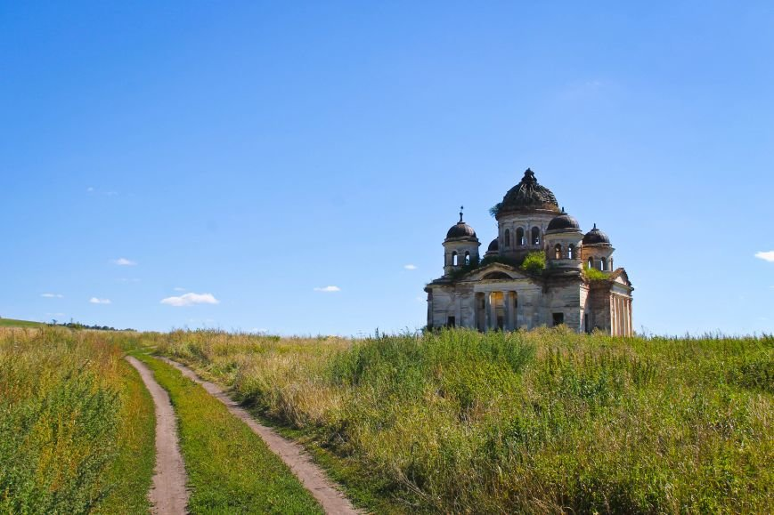 Ульяновская область инзенский. Пятино Инза. Разрушенные церкви Ульяновской области. Инза Ульяновской обл. Достопримечательности Пятино храм. Инзенский район разрушенная Церковь.