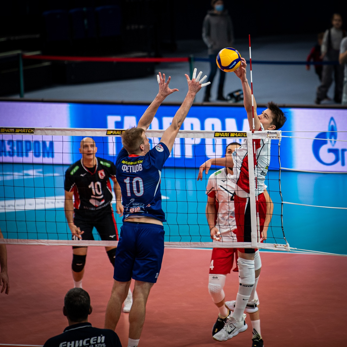 Фирменная скидка Тетюхина в матче с Енисеем. Фото: ВК Белогорье