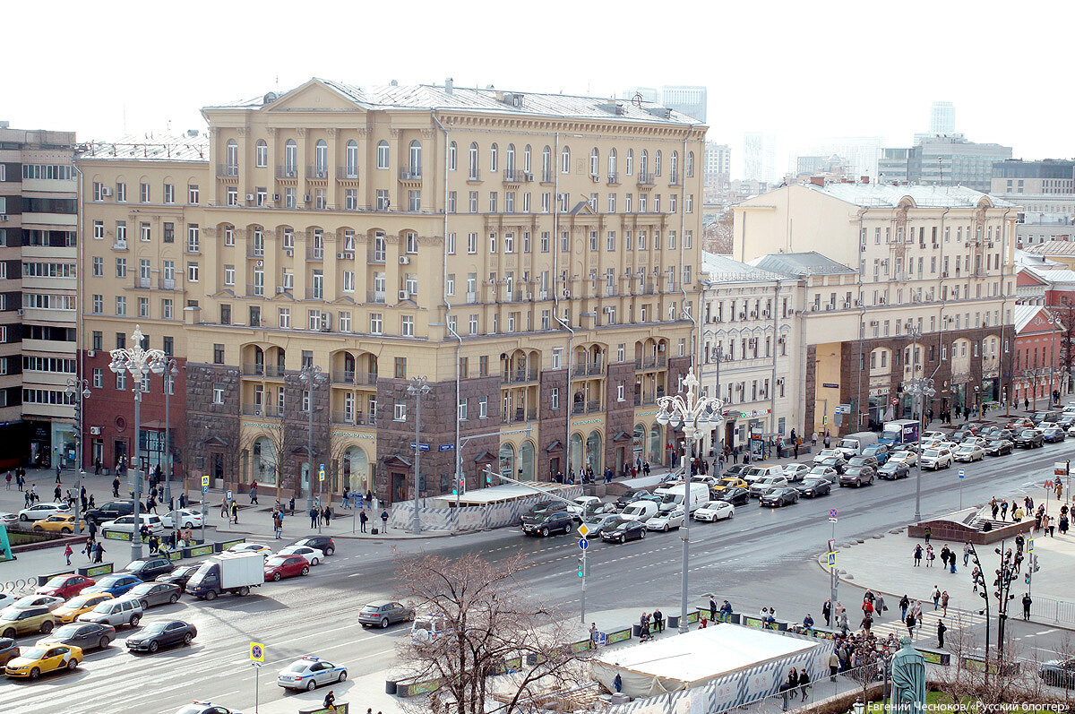 Ул тверская д 19. Тверская 19 Москва. Ул Тверская д 19а. Тверская улица 19. Тверская улица музей революции.