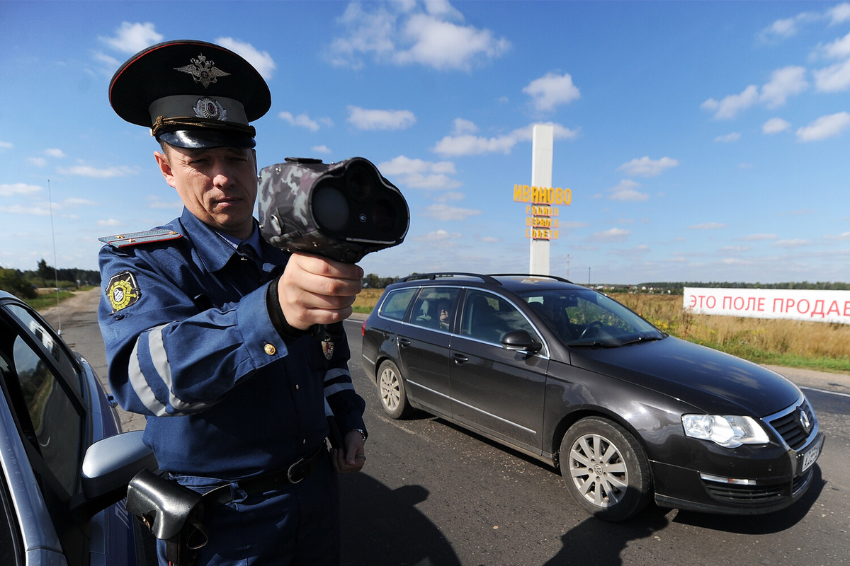 Множество автовладельцев поставят лайк». ГИБДД осталась без ручных радаров  | Газета.Ru | Дзен