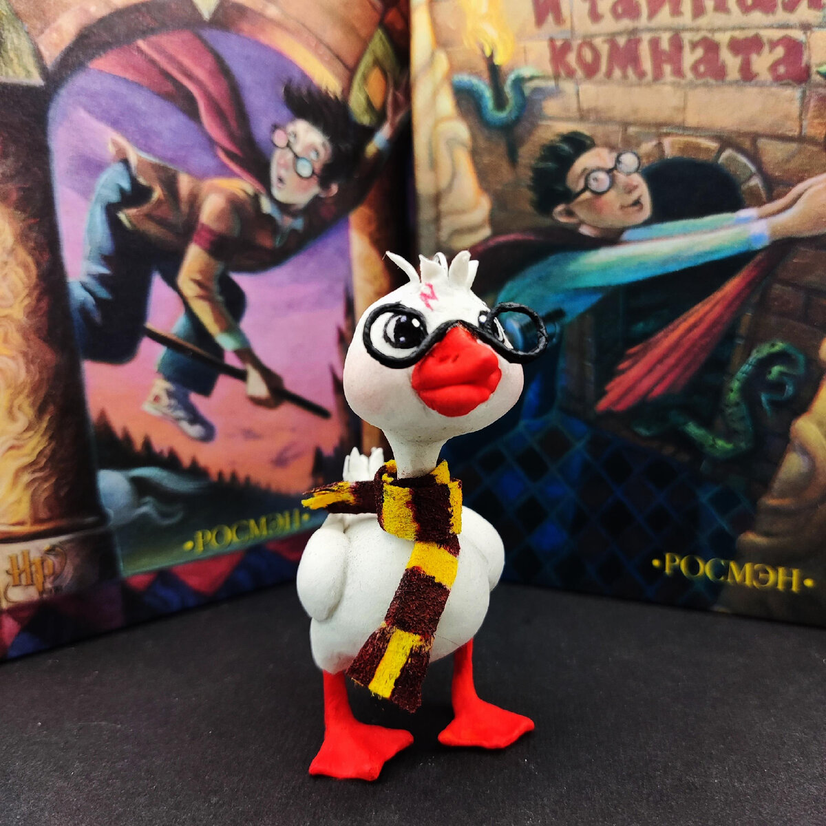 Подвеска на ёлку "Гусь Гарри", самозастывайка ручной работы, акриловая краска, проволока