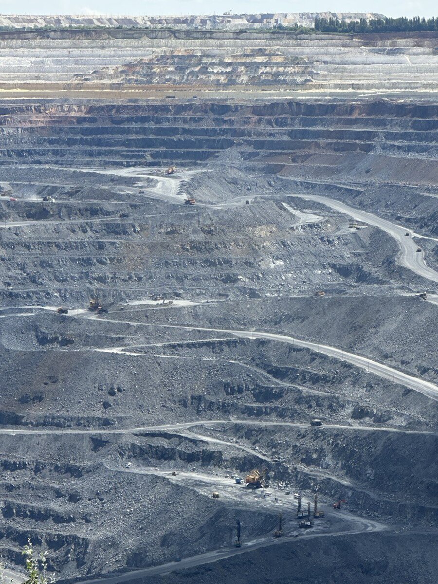 Карьер Лебединского ГОКа