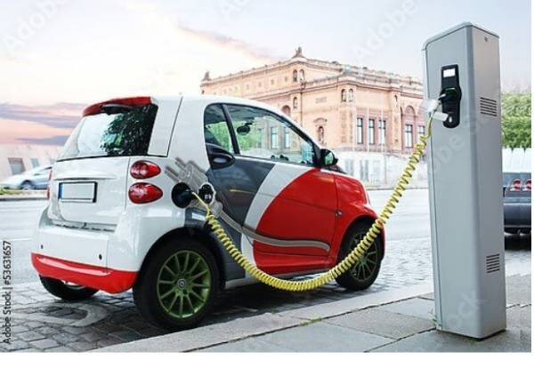 Электромобиль из бензиновой машины – гаражный «колхоз» или стабильная и отработанная технология? Впрочем, поставим вопрос иначе: может быть, это единственный путь получить автомобиль на электротяге по разумной цене в безумное для российского авторынка время, которому не видно конца?