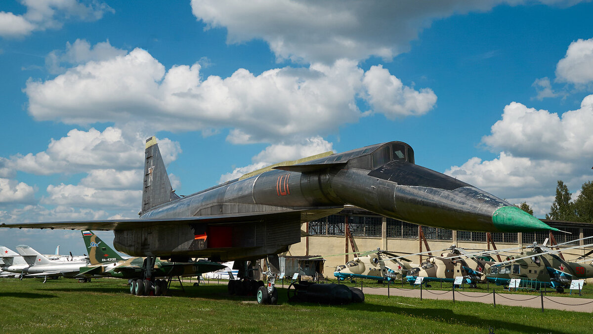 сверхзвуковой бомбардировщик т-4 сотка. сверхзвуковой бомбардировщик т-4 сотка. T4 сотка. пак да 2020. т 4 100 самолет.