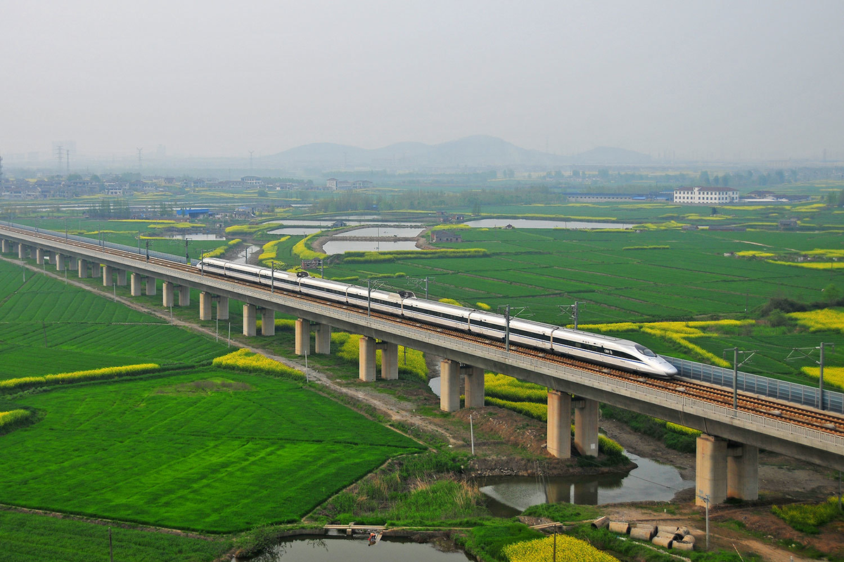 Самый длинный город город дорога. Даньян-Куньшаньский виадук Китай. Мост Даньян-Куньшаньский виадук. Самый длинный мост в мире, Китай. Даньян-Куньшаньский виадук. Самый длинный мост в мире: Даньян-Куньшаньский виадук – 164,8 км.