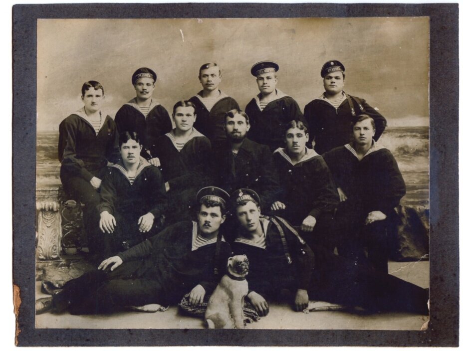 Почему в казино Монте-Карло не пускают людей в форме