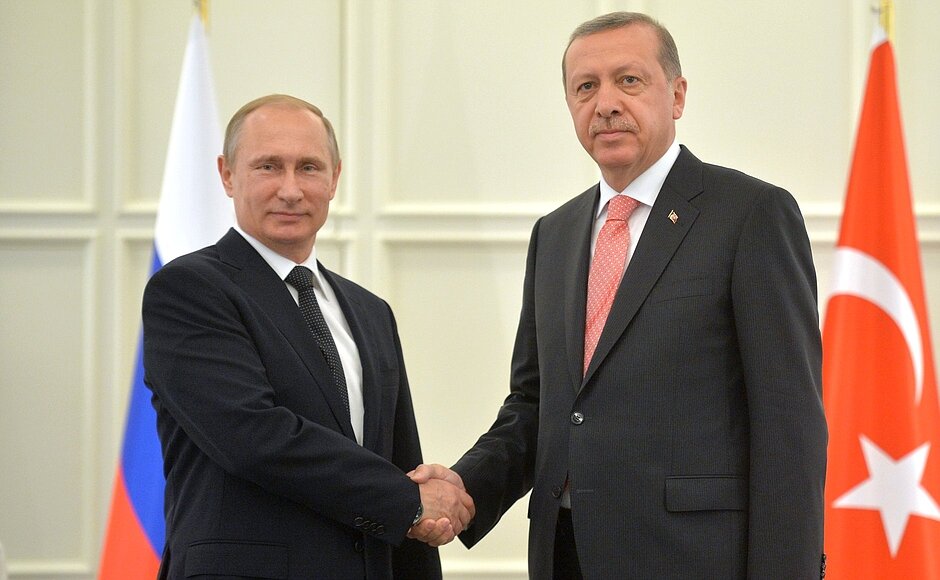  Турецкий президент Реджеп Тайип Эрдоган назвал самых опытных политиков в Генеральной Ассамблее ООН на свой взгляд. По его мнению ими оказались он и президент России Владимир Путин.