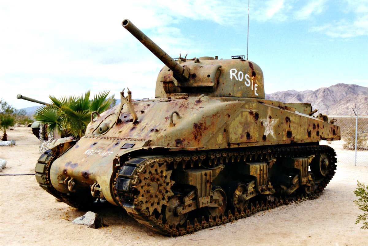 Первые американские танки. Танк m4 Sherman. Американский танк "Шерман". Американский танк второй мировой Шерман. Американский танк м4.