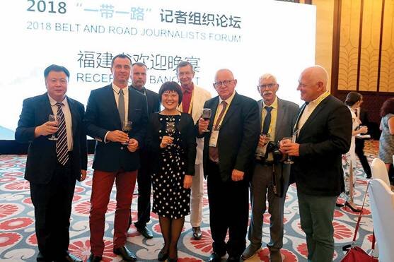 Делегацию Польши возглавлял глава Торгово-Промышленной палаты Варшавы господин Марек Трачик