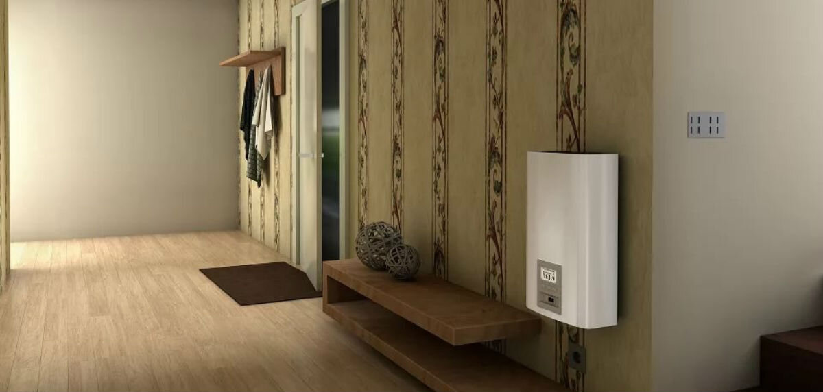 
  Современные производители предлагают широкий спектр таких устройств,  основными из которых являются модели статического, электромеханического и  компенсационного типов.
 Дополнительным преимуществом такого оборудования является защита бытовых  и электронных приборов от влияния высоковольтных импульсов,  высокочастотных помех и других воздействий.