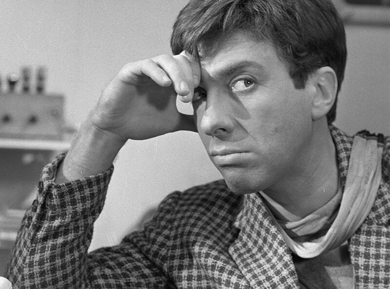 Кадр из фильма «Золотой теленок» Режиссер Михаил Швейцер. В роли Остапа Бендера Сергей Юрский