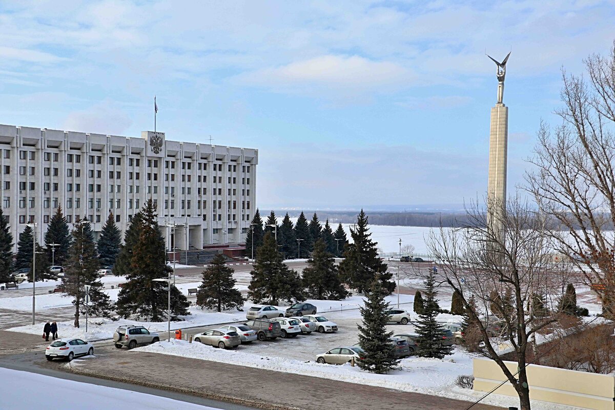 Самара туризм. Департамент туризма Самарской области. Самара туристическая. Департамент туризма Министерства культуры Самарской области. Стена у белого дома Самара.