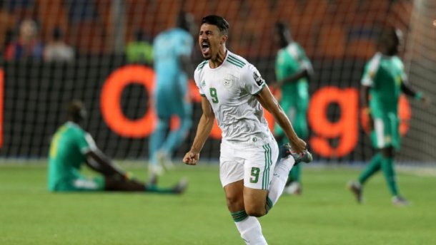 Багдад Бунеджа забил самый случайный гол в своей карьере, который стал золотым для его сборной