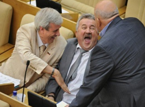 Вот  так вот друдятся 