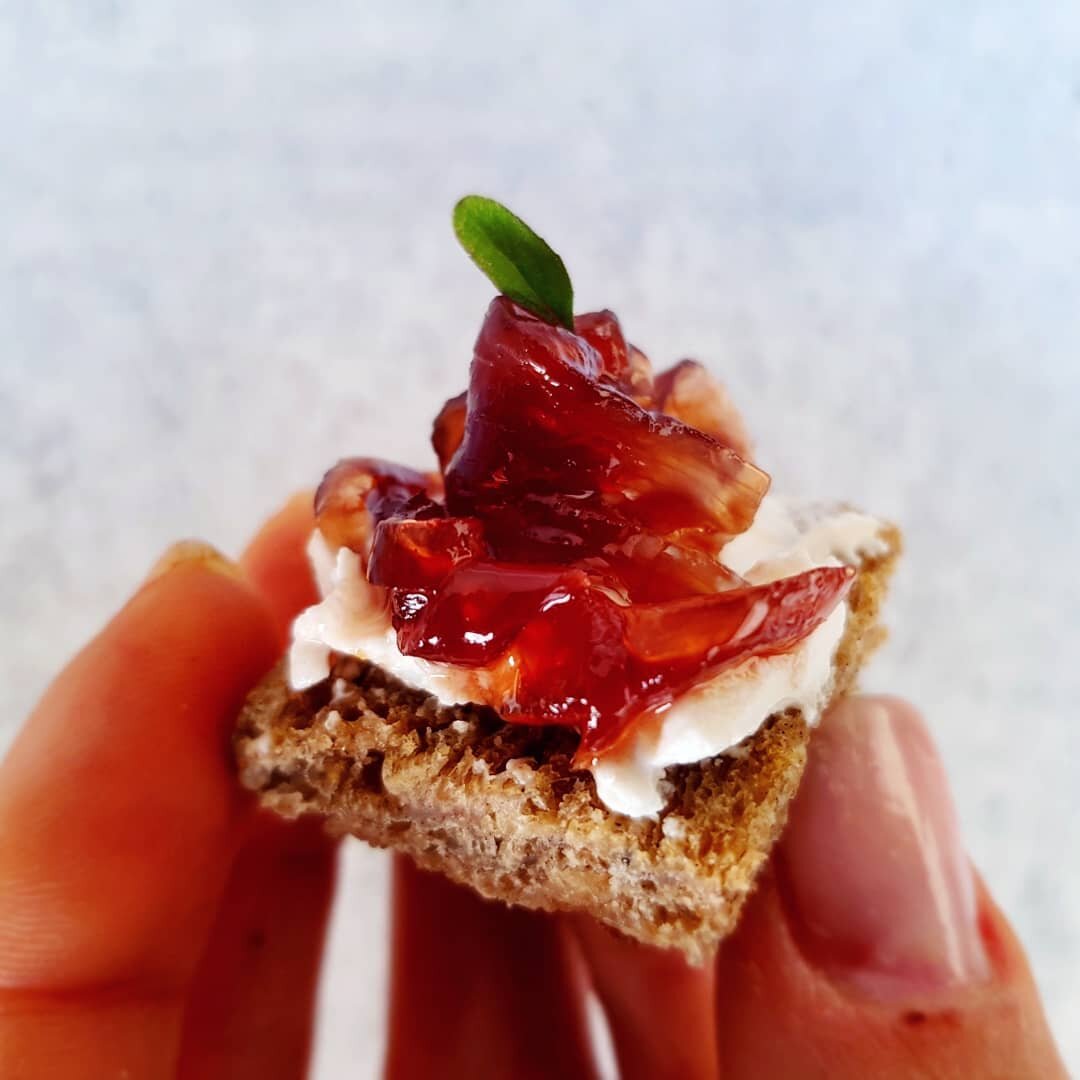 Яблочная мостарда