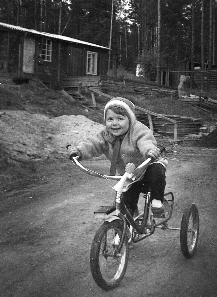 «Гонщица»
Яков Любченко, 1985 - 1995 год, Иркутская обл., Усть-Кутский р-н, пос. Якурим, из архива Якова Любченко.