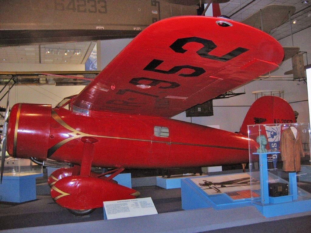 Тот самый самолет Lockheed Vega 5b в музее