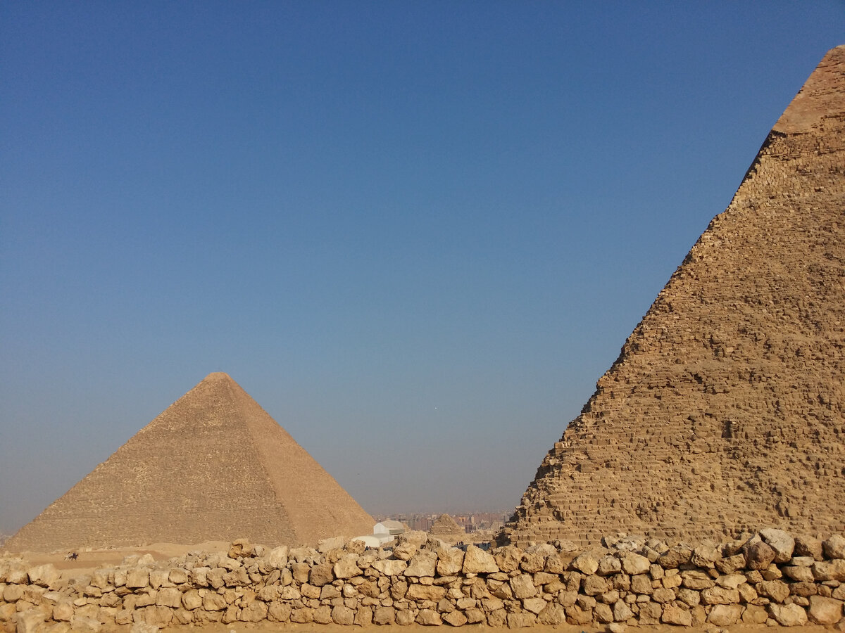 Долина пирамид в Египте