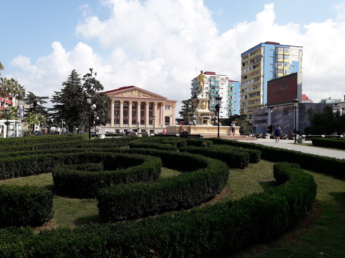 Вид на Театр им.И.Чавчавадзе