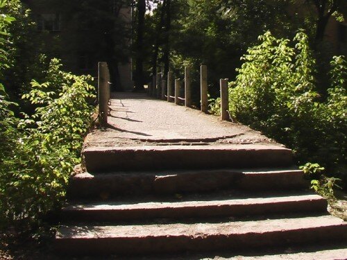 Мостик между 3-им и 4-ым  квартолом Чиланзара.