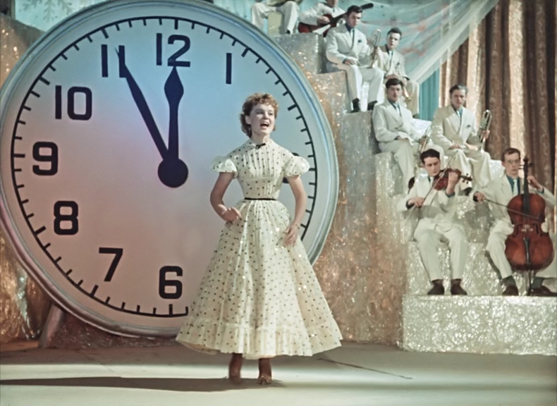 Карнавальная ночь (1956)