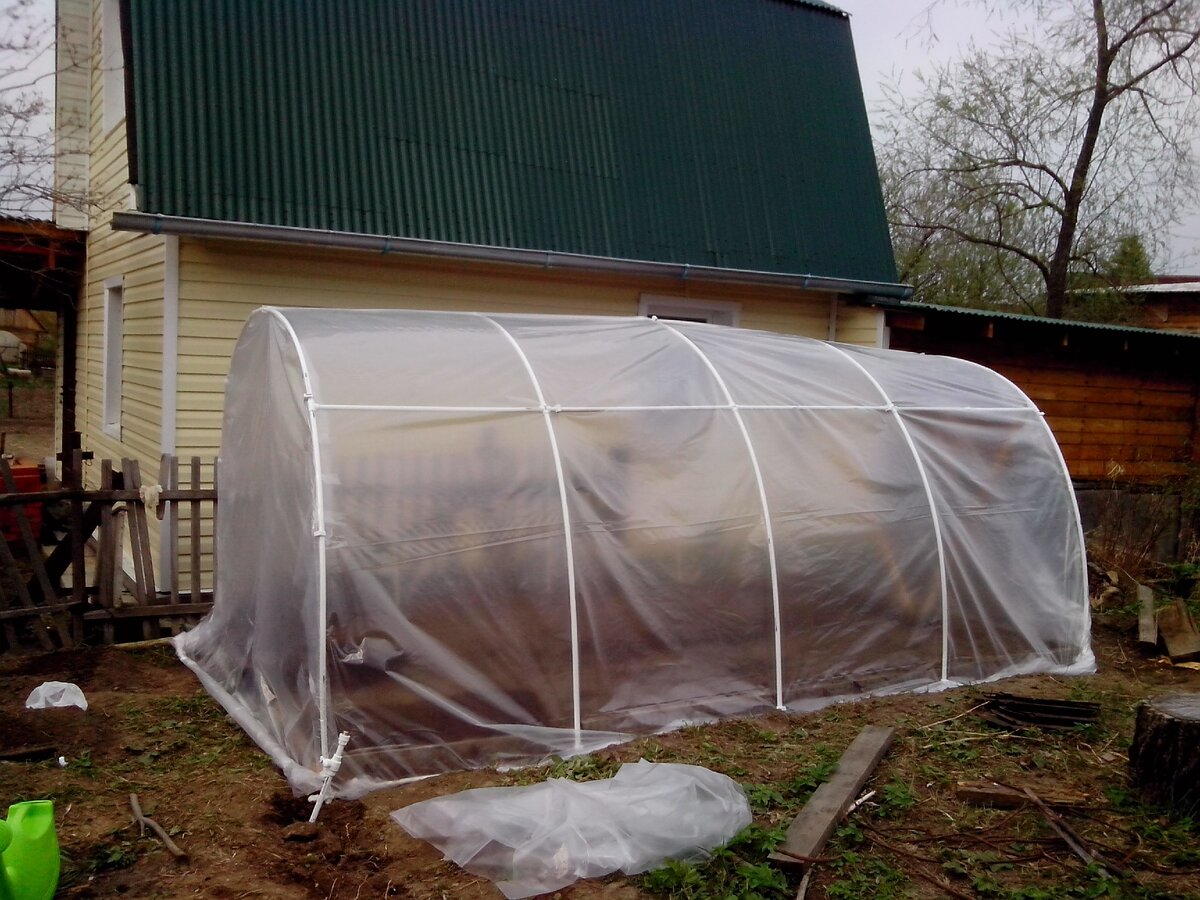 Снизу не распирал как при сборке, а с торцов припаял по трубе - стала держать форму...