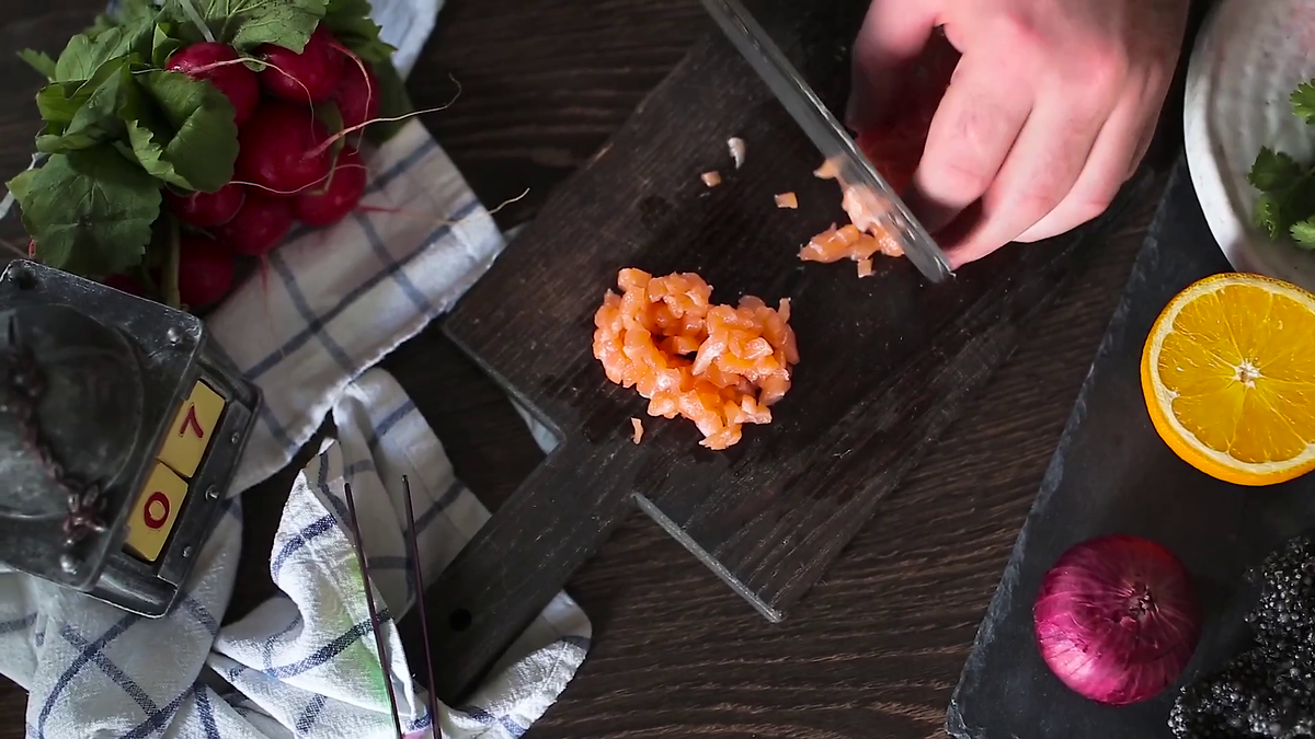 Мои фирменный Тартар из лосося. Подойдет к любому празднику. Деликатес на расхват