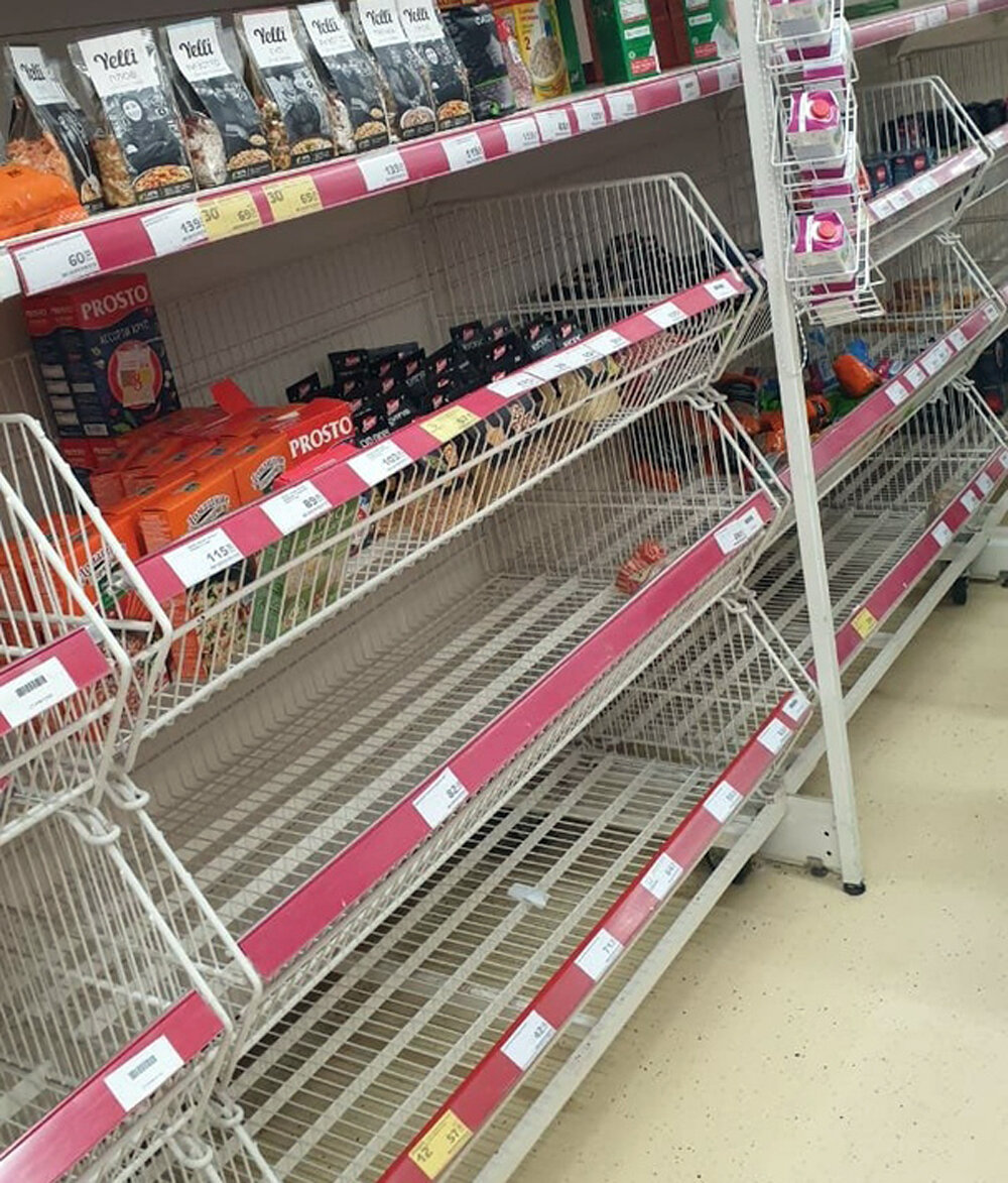 такая же картина в нашем магазине, в магазине напротив пока выбор есть