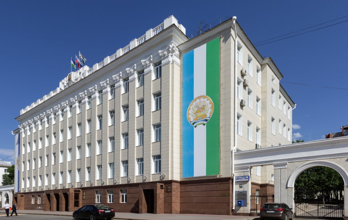 Заместитель главы администрации Уфы Рустем Газизов сообщил, что в данный момент муниципалитет ждет выхода нового Указа Главы РБ Радия Хабирова, который четко определит, куда можно и как. Но некоторые пункты Указа глава региона уже обозначил.
