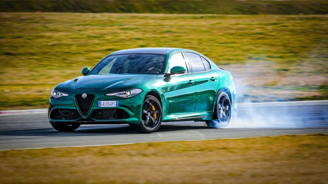 https://www.autoblog.com/2020/05/07/alfa-romeo-giulia-stelvio-quadrifoglio-updates/