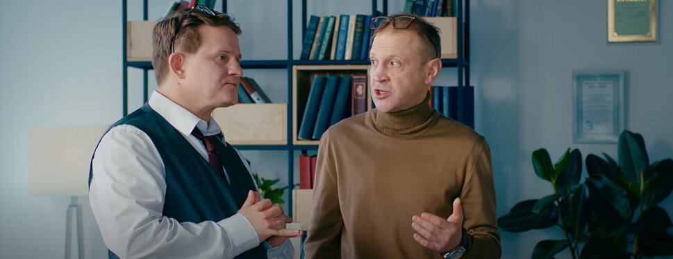 Александр Обласов и Тимофей Трибунцев в короткометражке "Царапина на бисквите". Кадр из фильма.