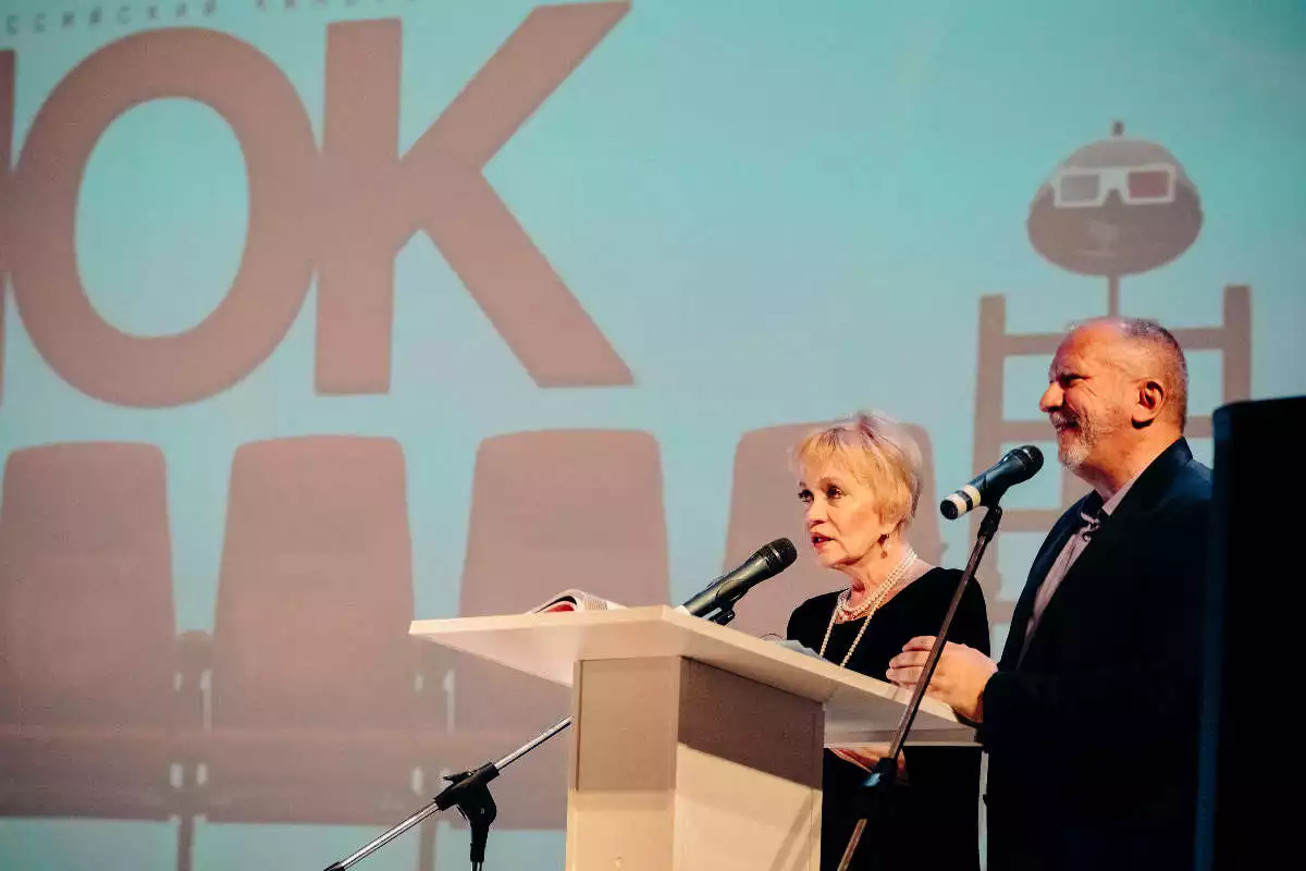  Ирина Шевчук и Сергей Новожилов. Фото Эрика Вигандта. www. anapatravelnotes.com