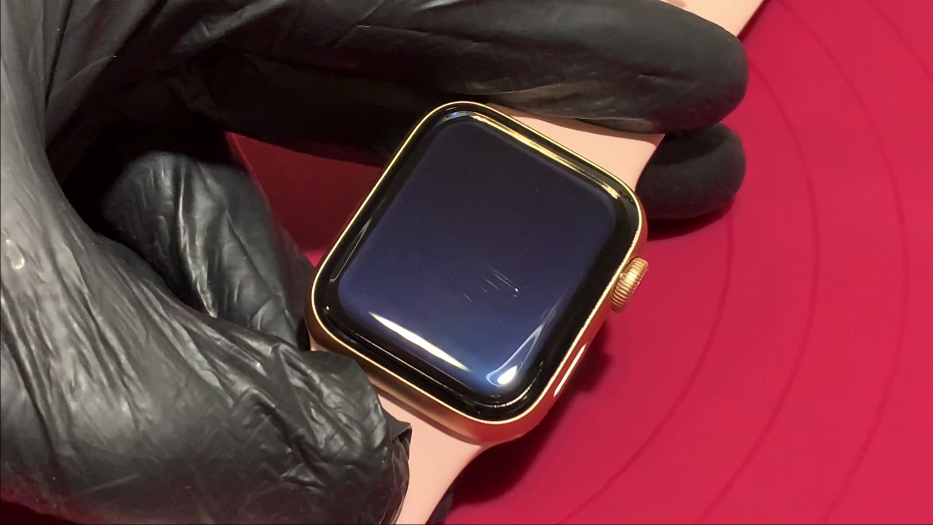 Как убрать царапины с Apple Watch? Полировка экрана часов