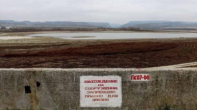 Обмелевшее Бахчисарайское водохранилище. Источник: crimeapress.info