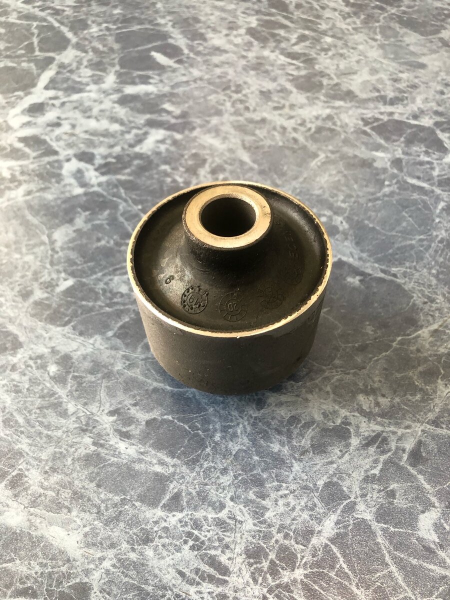 Задний с-блок на Транзиты с 91 по 14 год