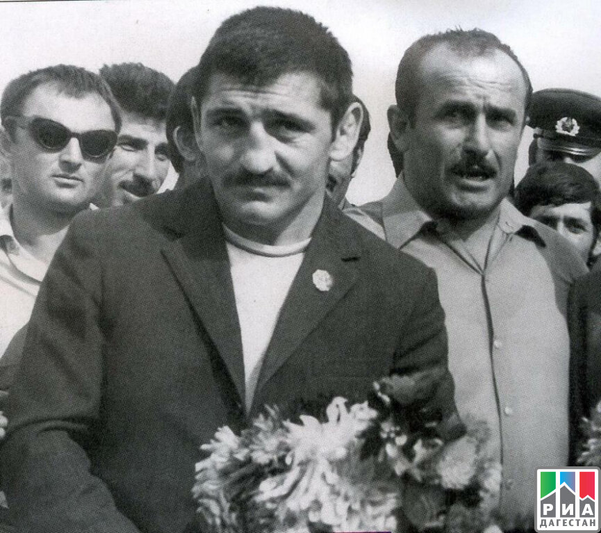 Загалав Абдулбеков вместе с тренером Арминаком Карапетяном