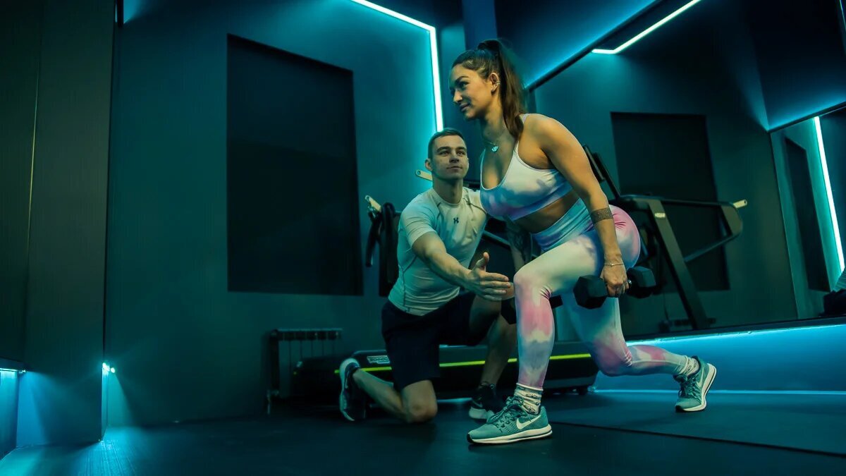 Reboot фитнес. Ребут спортивный зал. Тренер спортивных студий Reboot Анастасия Копылова.