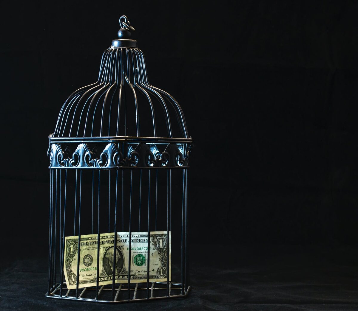 Картинка https://www.pexels.com/ru-ru/photo/747113/  спасибо автору за то что публикация стала заметнее 