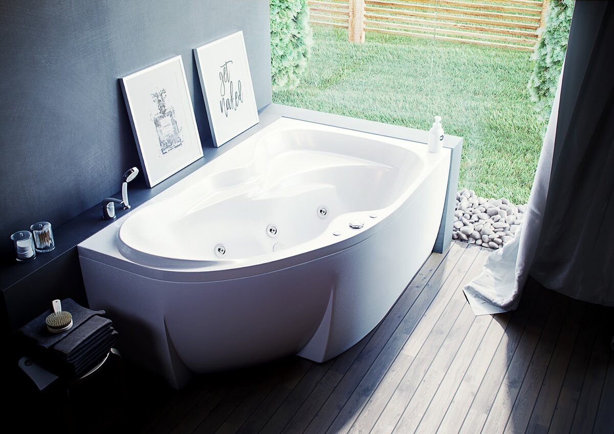 Ванна с массажными системами – полезное приобретение для всей семьи