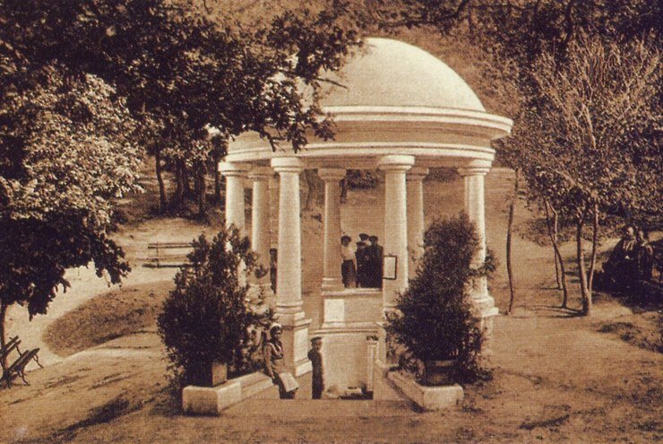 Ротонда над Холодным нарзаном. 1910-е гг.