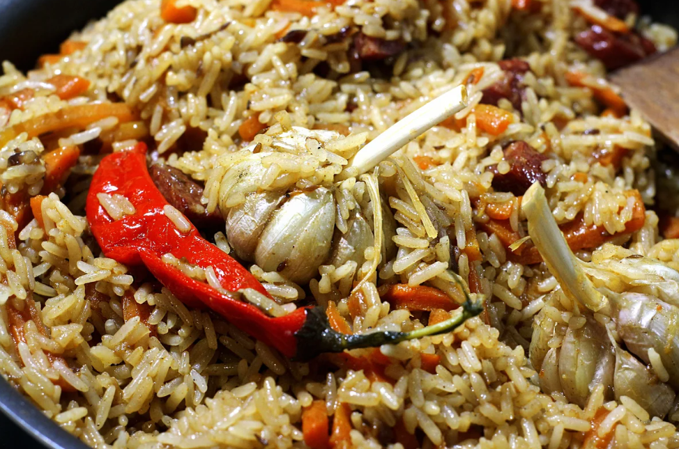 Есть жирную пищу во сне