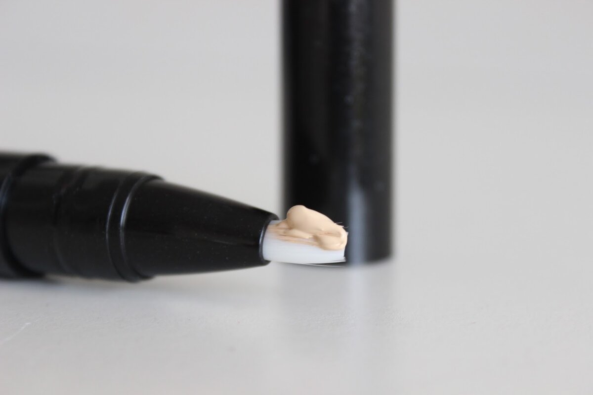 Кико 202 корректор. Корректор минеральный (15 мл). Fluid concealer. Kiko milano highlighting effect fluid concealer rosy. Консилер 3 цвета в тюбике.