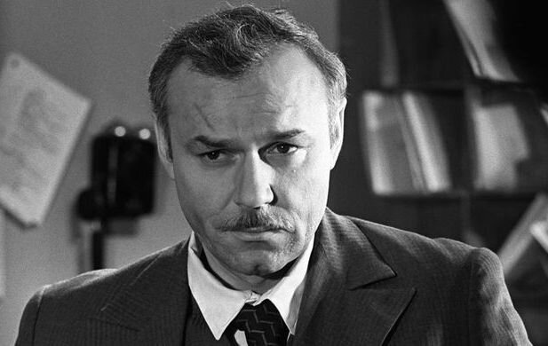 Актер театра и кино Леонид Неведомский  